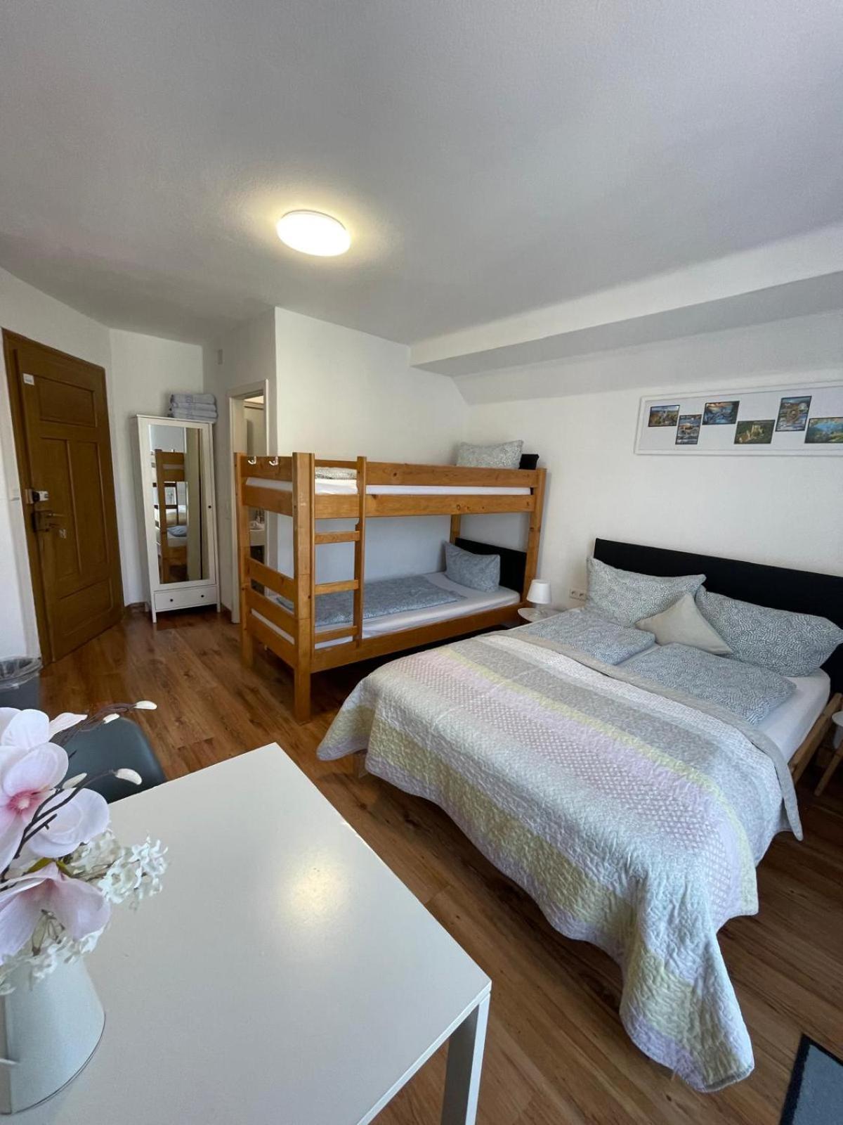 House La Neuschwanstein Blick - Budget City Hotel Füssen Zewnętrze zdjęcie