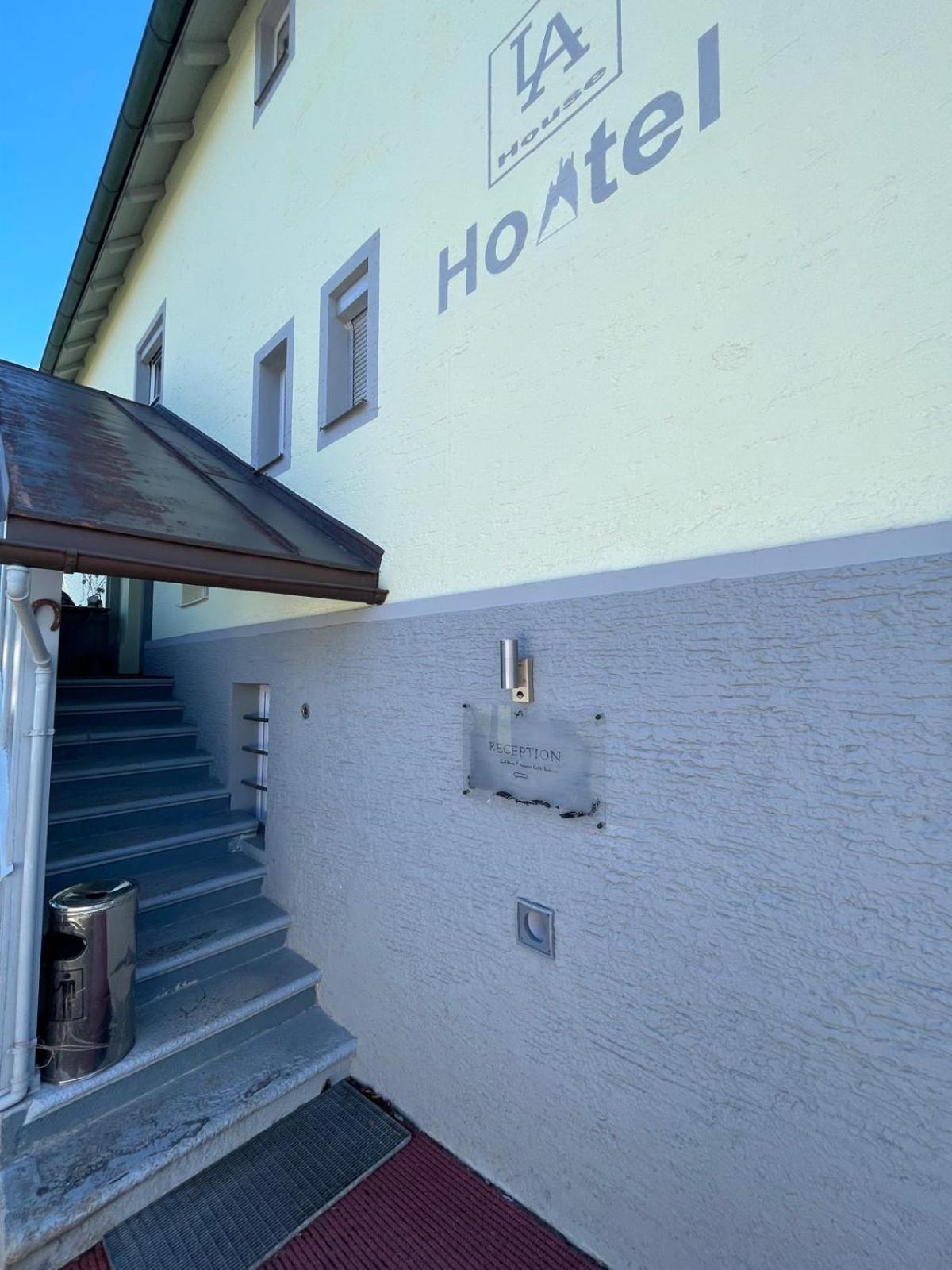 House La Neuschwanstein Blick - Budget City Hotel Füssen Zewnętrze zdjęcie